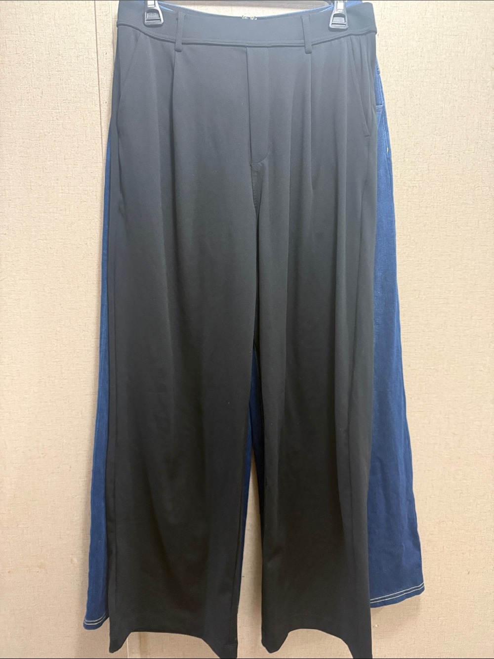 Men's Black Wide-Leg Dress Pants